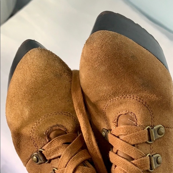 :Sold: Bebe Yvette III Suede Lace up Boots Tan - Picture 16 of 16